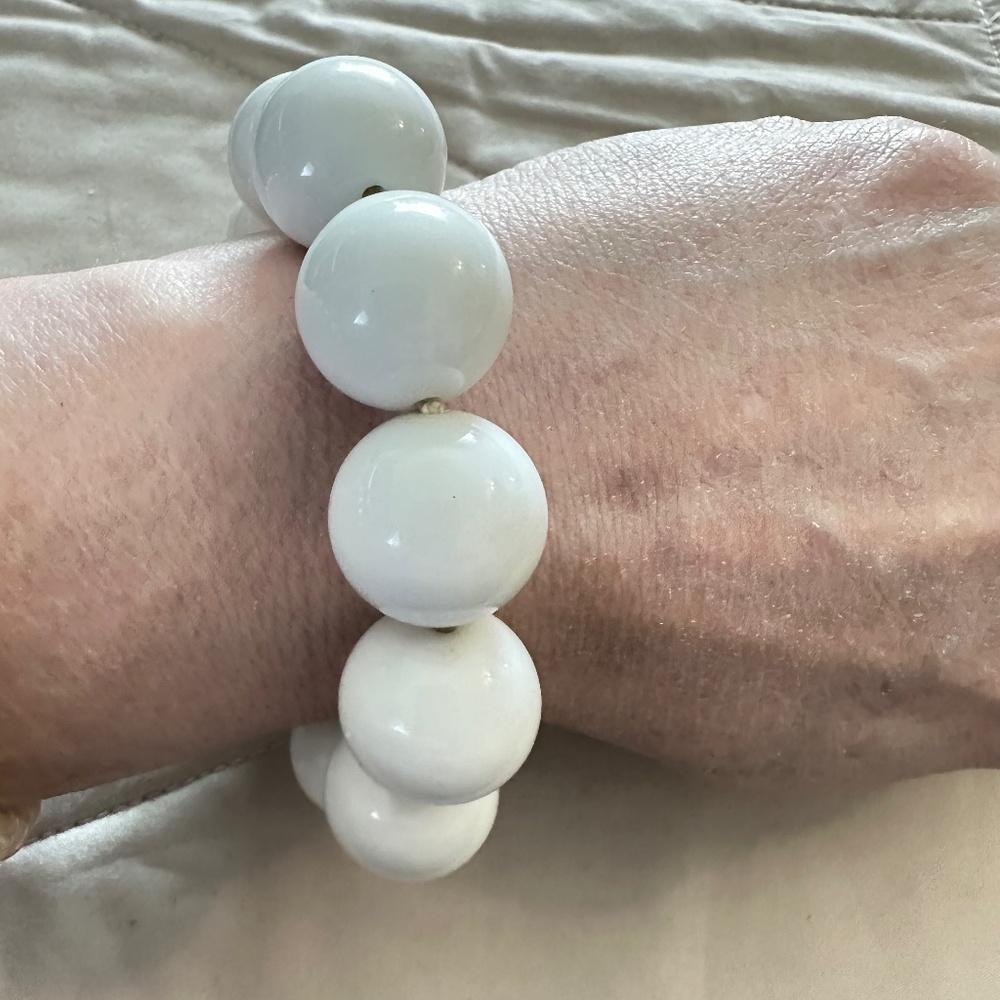 Chunky Bracelet White Tagua Nut Style Bead Stretch 18mm Vintage 80s Statement